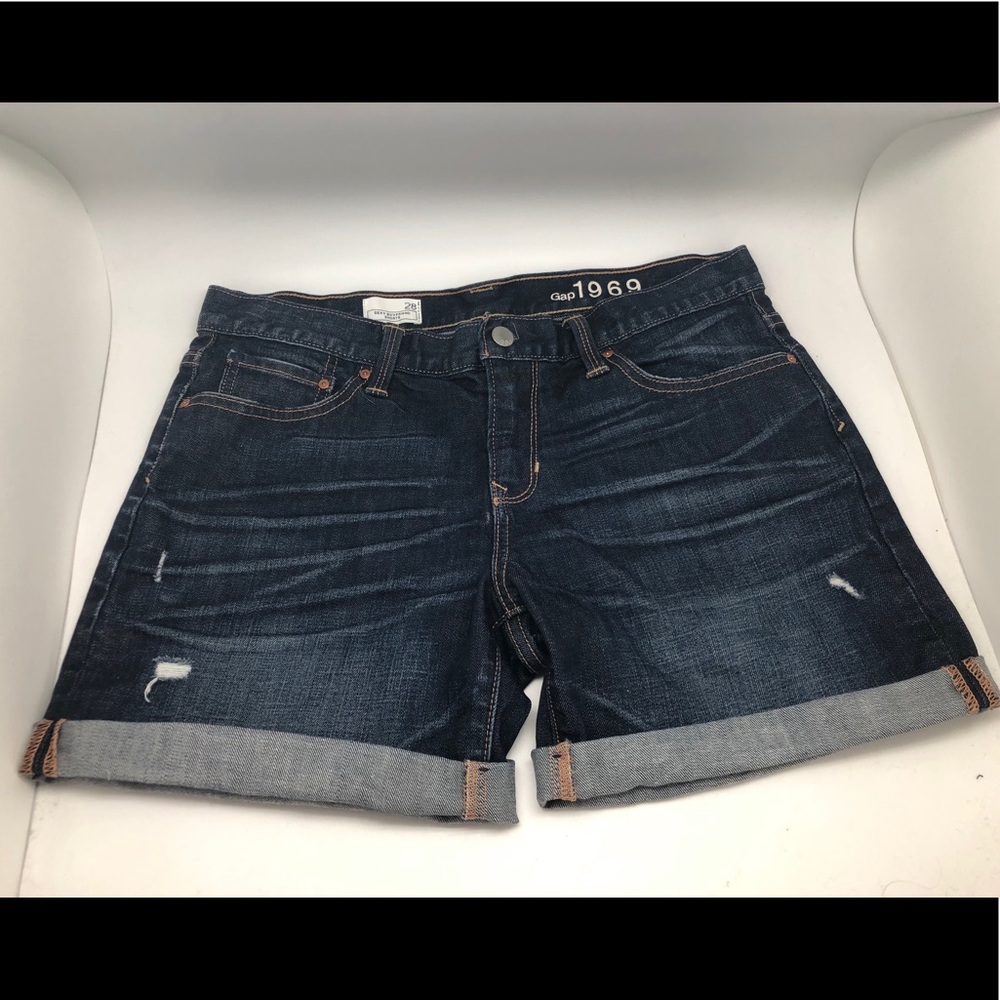 Gap 1969 Sexy Boyfriend Shorts